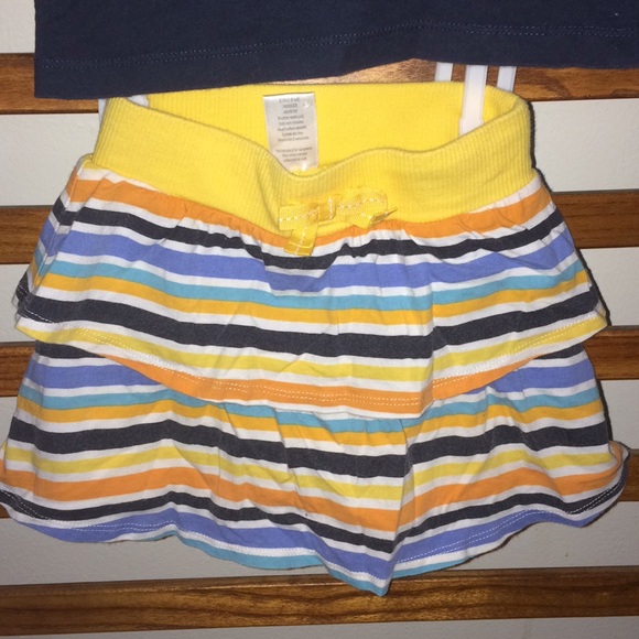 Girls Gymboree Navy Tee & Striped Skort Set size 4 - Picture 4 of 5